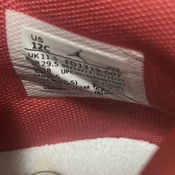 GS) Air Jordan 1 Mid GS 'Six Championships' - Picture 7 of 11